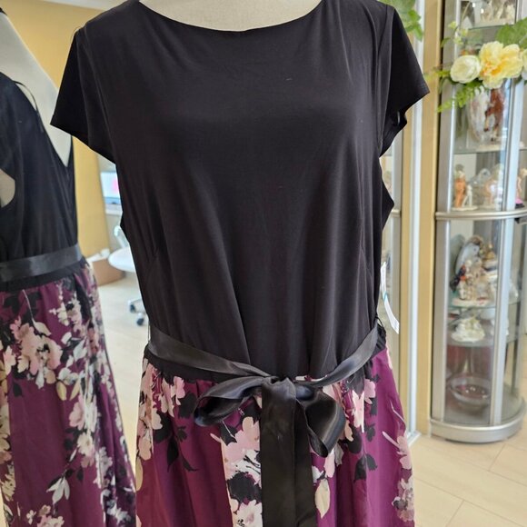 SLNY Maxi Dress Size 16 NWT Black & Purple Floral Print Chiffon Satin Waist - Picture 2 of 9